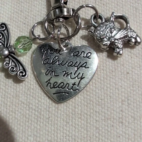 Cat & Angel Keychain - Picture 4 of 7